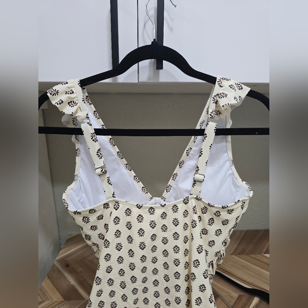 Cupshe Cream and Brown One Piece Swimsuit with Ruffle Accents - Picture 7 of 9